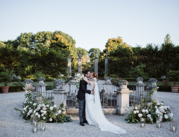 Refined wedding in Italian Villa